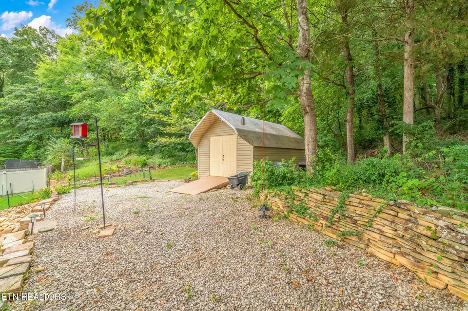 Exterior - 102 Nantucket Way, Oak Ridge, TN 37830 photo 10 of 15