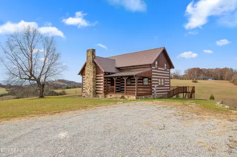 2947 Sims Rd, Kodak, TN 37764