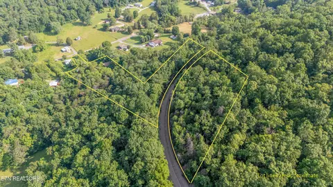 1710 W Brushy Valley Dr, Powell, TN 37849