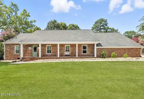 11145 Windward Dr, Farragut, TN 37934