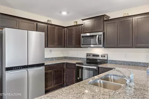 Kitchen - 248 Belle Ct, Talbott, TN 37877 photo 2 of 3