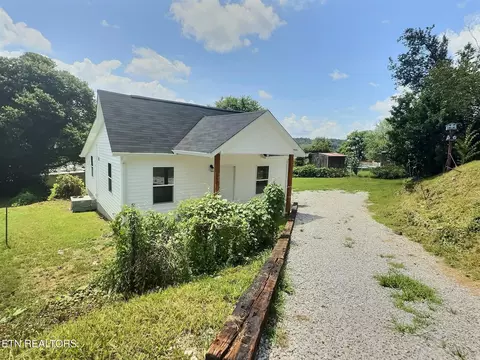 608 E Walden St, La Follette, TN 37766