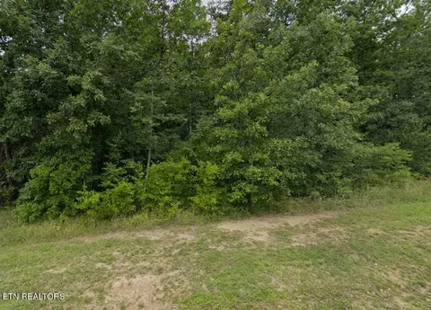 204 Westchester Dr, Crossville, TN 38558