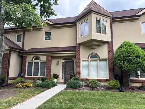 936 Westcourt Dr, Knoxville, TN 37919