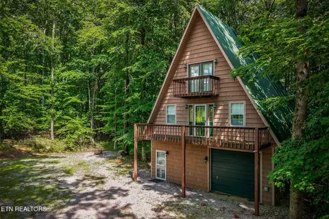 308 Cosby Parris Rd, Byrdstown, TN 38549