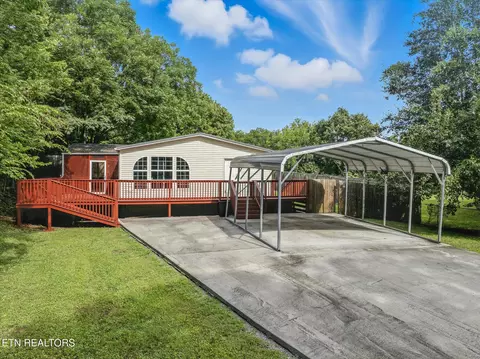 114 Washington Ave, Etowah, TN 37331