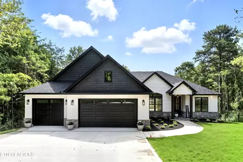 118 Amohi Way, Loudon, TN 37774