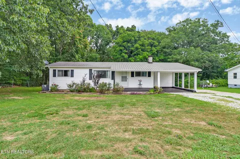 957 Allardt Hwy, Jamestown, TN 38556
