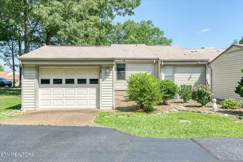 4 Woodland Ct, Crossville, TN 38558
