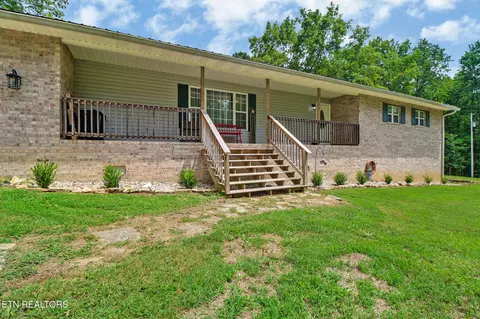 1011 Fox Ridge Dr, Grimsley, TN 38565