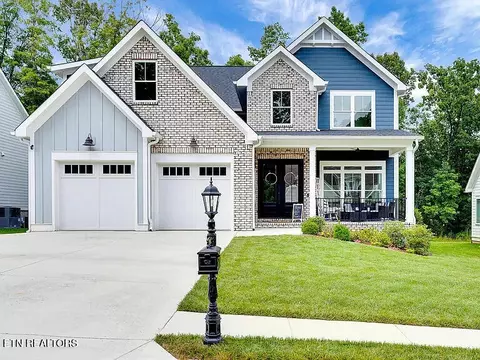 9447 Silver Stone Ln, Ooltewah, TN 37363