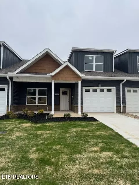 7333 Whispering Creek Ln, Powell, TN 37849