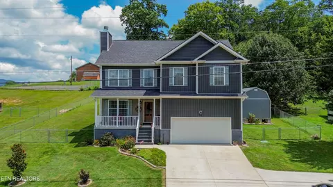 1187 Martin Ln, La Follette, TN 37766