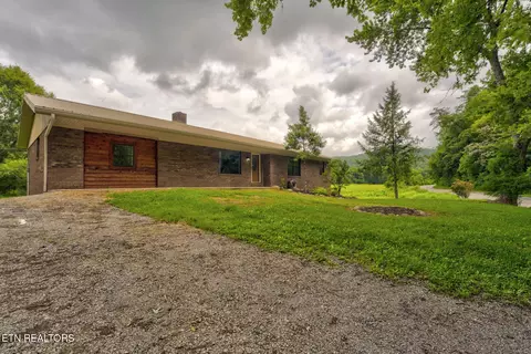 4405 Pearl Valley Rd, Sevierville, TN 37876