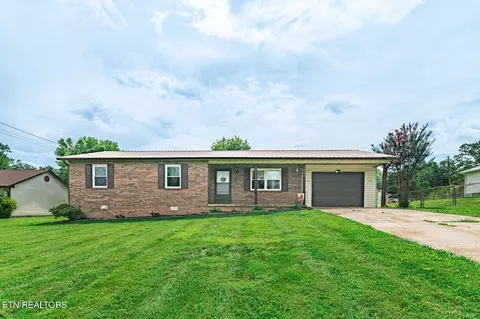 116 Stones Ln, Jacksboro, TN 37757