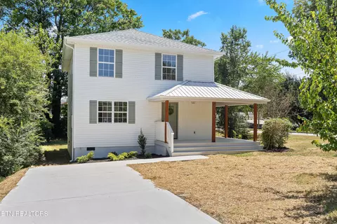 157 W Watt St, Alcoa, TN 37701