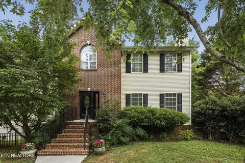 8854 Brucewood Ln, Knoxville, TN 37923