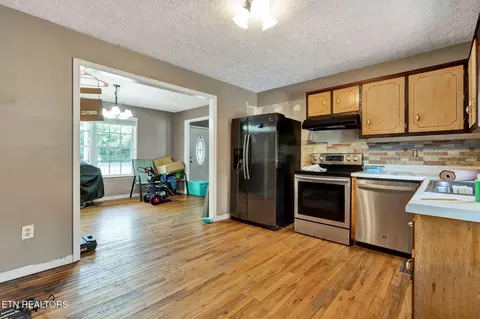 Kitchen - 431 S Harmon Dr, Dunlap, TN 37327 photo 1 of 2