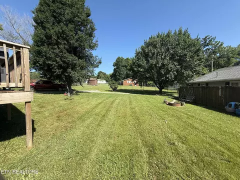 Exterior - 135 Duncan Ln, Oneida, TN 37841 photo 7 of 10