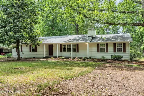 1110 W Crown Pt Rd, Signal Mountain, TN 37377