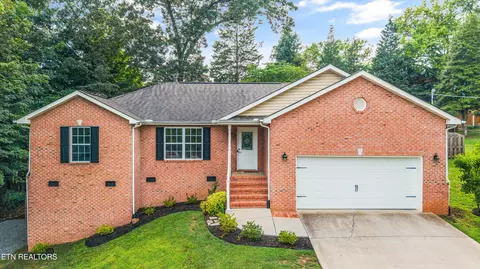 4511 Ventura Dr, Knoxville, TN 37938