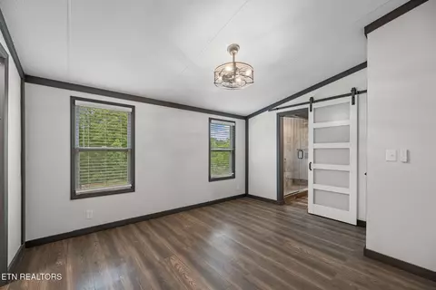 Bedroom - 9906 Heiskell Rd, Heiskell, TN 37754 photo 1 of 5