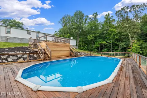 Exterior - 9906 Heiskell Rd, Heiskell, TN 37754 photo 11 of 13