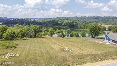 Waterfront Knl, Sharps Chapel, TN 37866