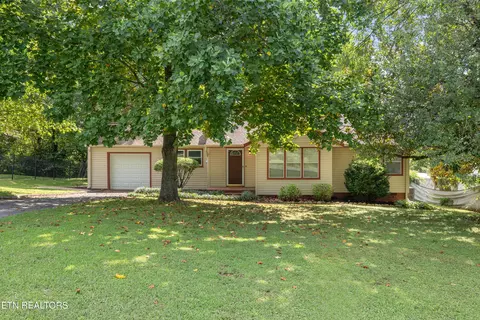 5412 Stoneoak Ln, Knoxville, TN 37920