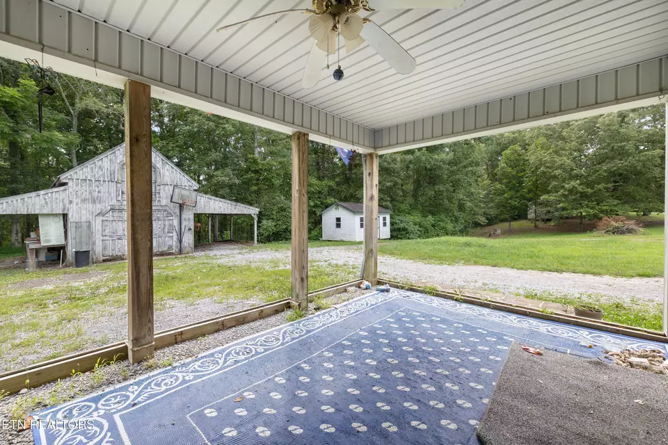 Exterior - 266 Dogwood Rd, Rockwood, TN 37854 photo 3 of 6