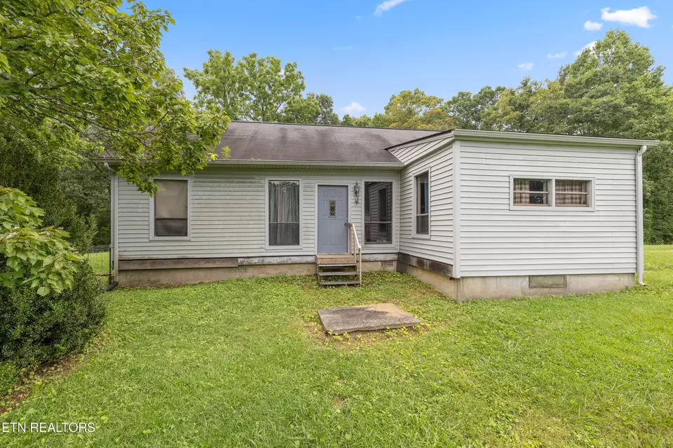 Exterior - 266 Dogwood Rd, Rockwood, TN 37854 photo 4 of 6