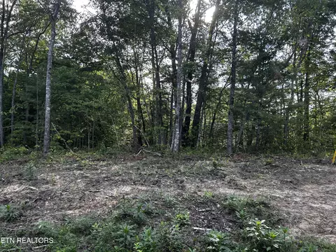 104 Wimberly Rd, Crossville, TN 38558