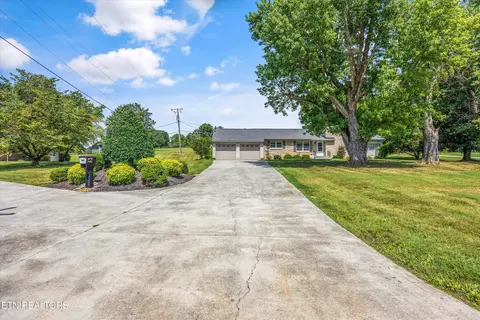 206 Old Athens Pike, Sweetwater, TN 37874