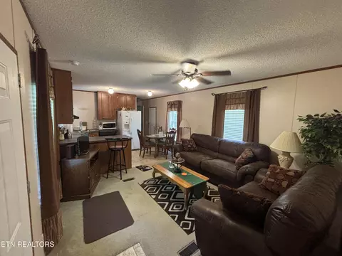 Living - 670 Apple Valley Rd, Sevierville, TN 37862 photo 1 of 1