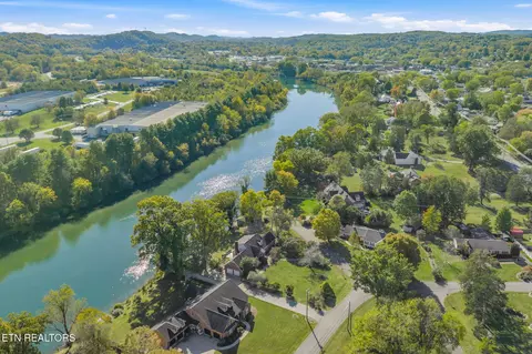 View/Area - 407 Eagle Bend Ln, Clinton, TN 37716 photo 5 of 6