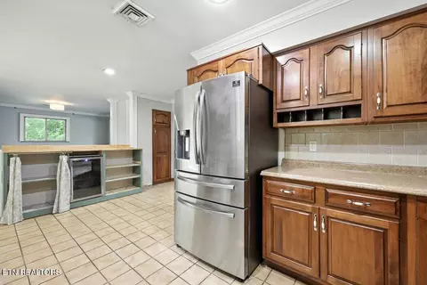 Kitchen - 308 Irwin Dr, Powell, TN 37849 photo 2 of 4