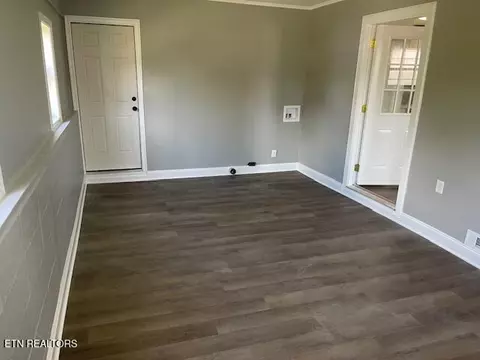 Living - 7242 Cherrybrook Ln, Talbott, TN 37877 photo 3 of 3
