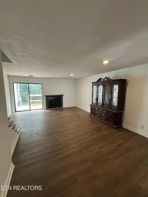 711 Idlewood Ln, Knoxville, TN 37923