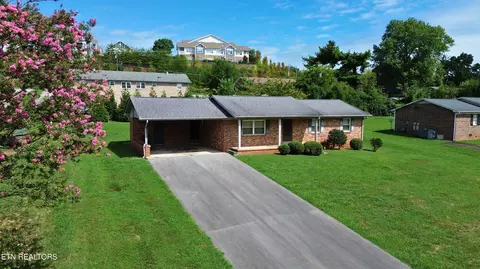 7317 NW Winchester Dr, Knoxville, TN 37919