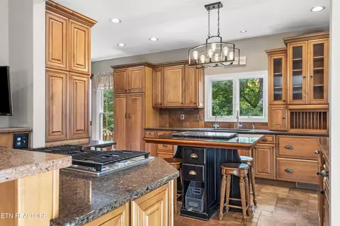 Kitchen - 309 E Bullrun Valley Dr, Heiskell, TN 37754 photo 3 of 6