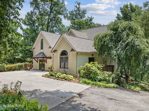 Exterior - 309 E Bullrun Valley Dr, Heiskell, TN 37754 photo 6 of 12