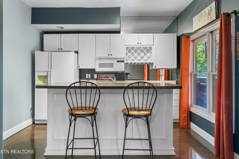Kitchen - 309 E Bullrun Valley Dr, Heiskell, TN 37754 photo 6 of 6