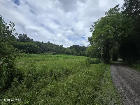 Haley Rd, Ewing, VA 24248