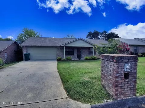 5537 Malachi Cir, Knoxville, TN 37918