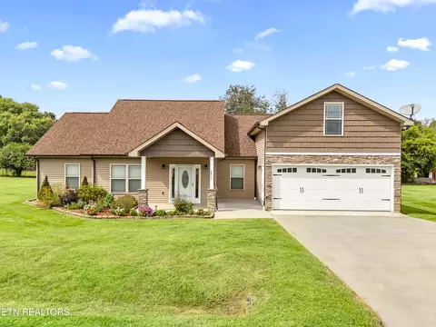 2811 Dalton Dr, Sevierville, TN 37876
