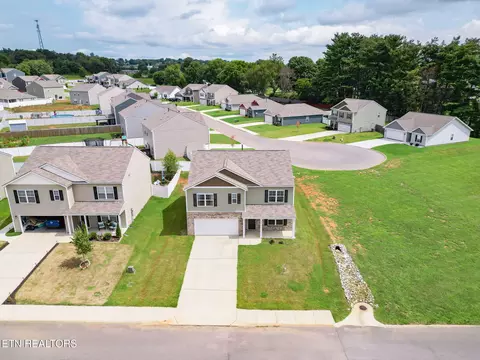 829 Greene Meadow Dr, Jefferson City, TN 37760 photo 4