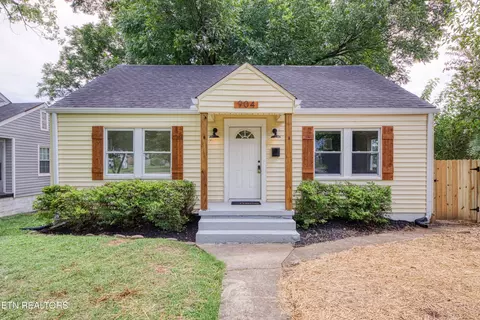 904 Banks Ave, Knoxville, TN 37917
