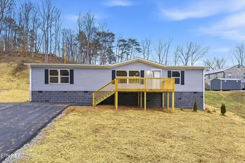 504 Short St, La Follette, TN 37766