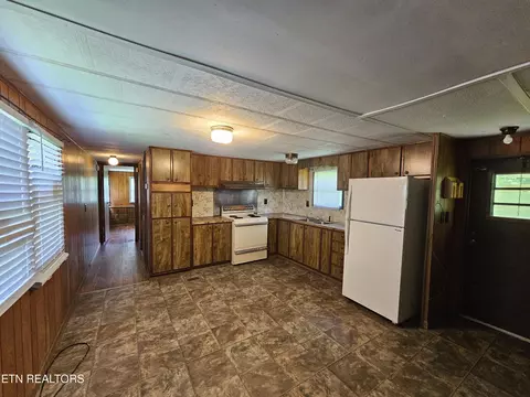Kitchen - 310 Barkley Dr, Middlesboro, KY 40965 photo 1 of 2
