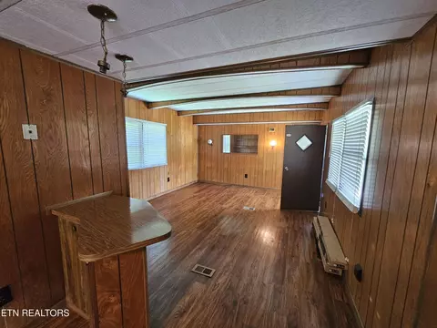 Living - 310 Barkley Dr, Middlesboro, KY 40965 photo 2 of 2